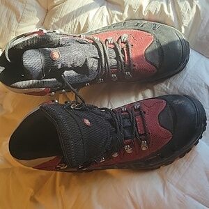 Merrill hiking boots. NWOT